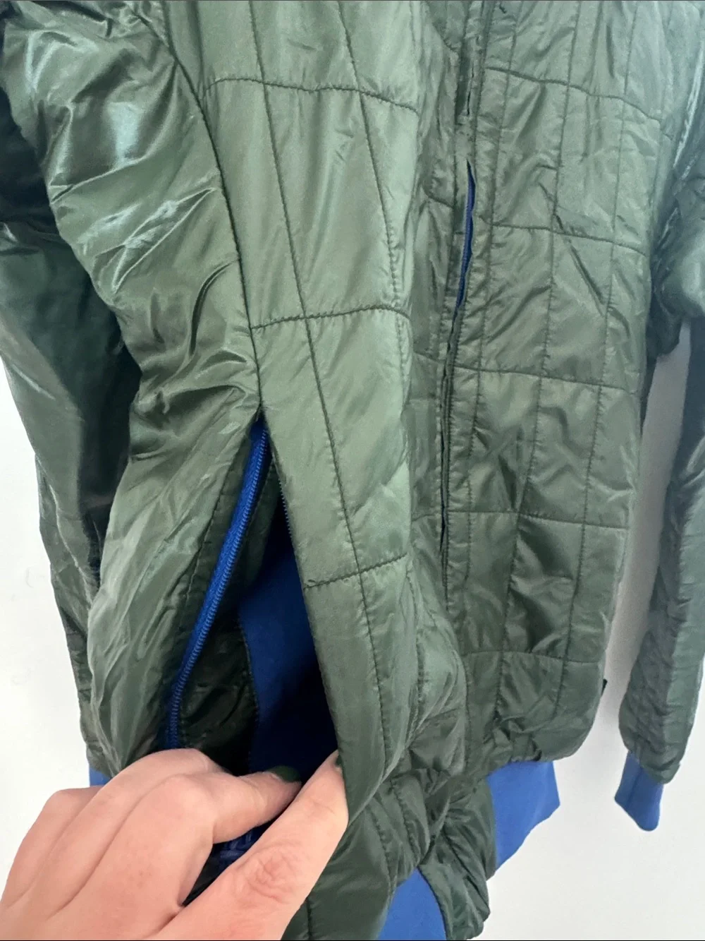 Cotopaxi Kusa Reversible Insulated Bomber Jacket Olive Green Tan Llama Women’s M